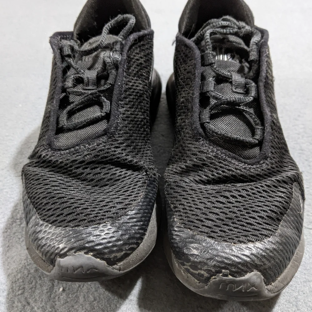 Nike Air Max 270‎ size 2Y fair condition